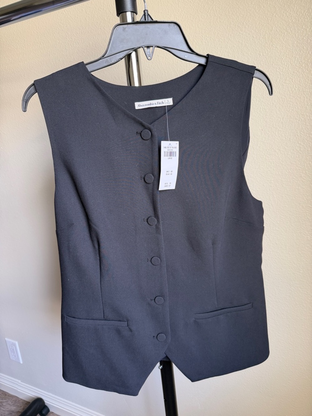 Abercrombie & Fitch Black Sleeveless Button Vest